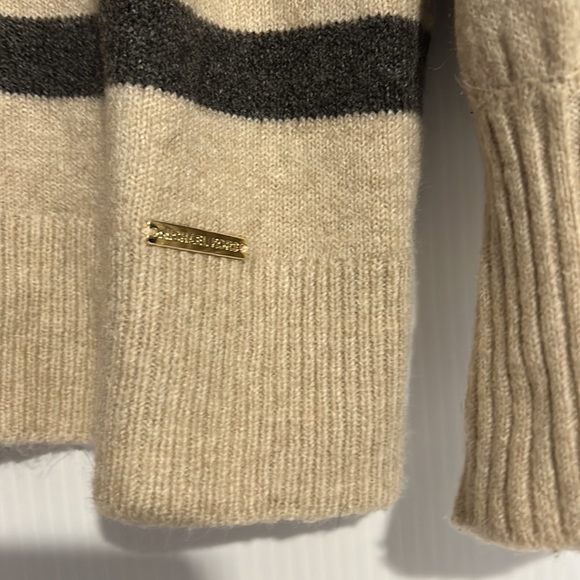 Michael Kors Large Sweater - Picture 3 of 12